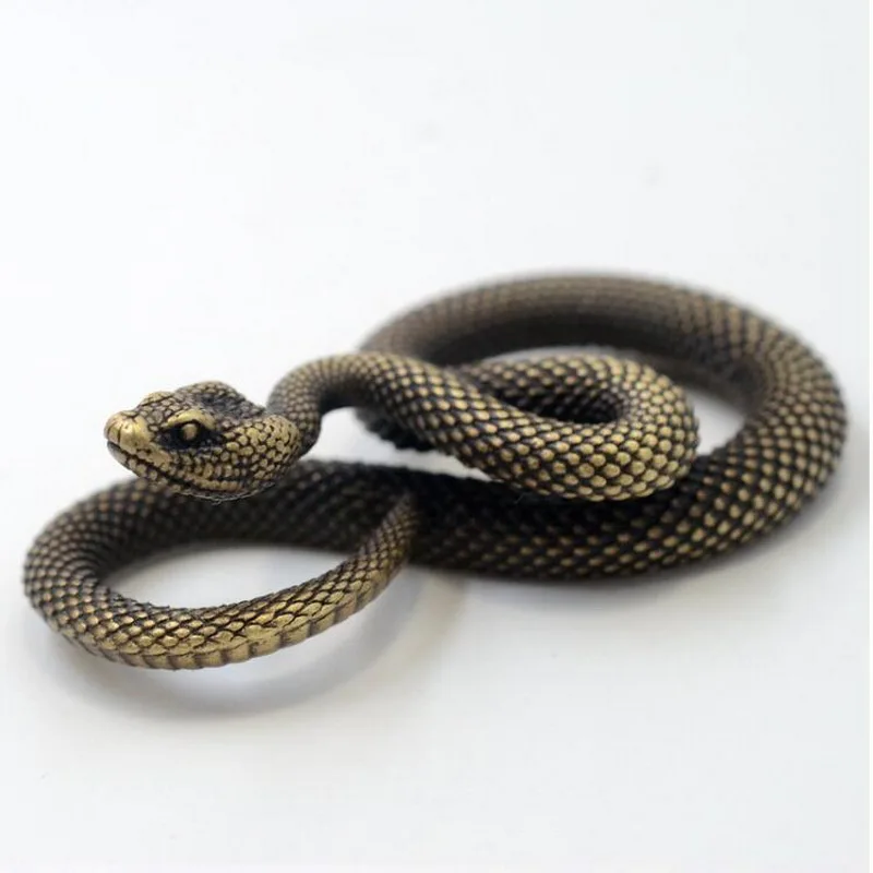 1pcs Pure Brass Outdoor EDC Tool Snake Pendant Pendant Snake Keychain Antique Brass Craft Keychain photo