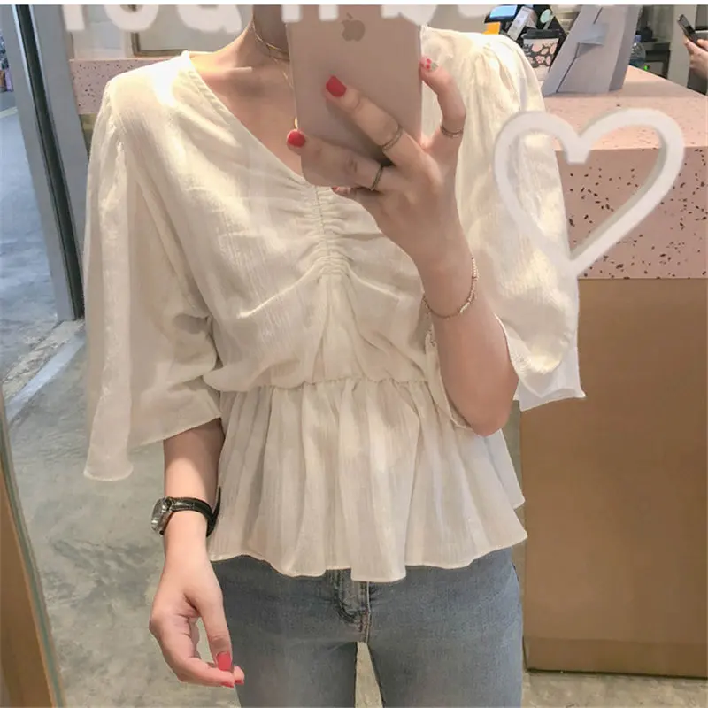 

Alien Kitty White Flare-Sleeved Sweet Waist-Controlled Chic Pleated Shirts 2020 Summer Cute Elegance High Street V-Neck Blouses