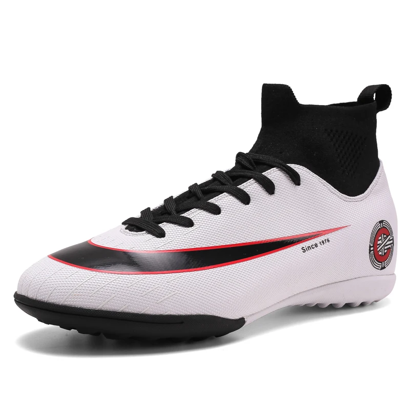 Футбольная обувь для мужчин; Футбольные Детские домашние кроссовки; сверхтонкие футбольные оригинальные удобные водонепроницаемые ботинки; цвет белый, черный - Color: 8376whiteTF