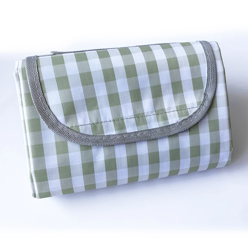 Small green grid