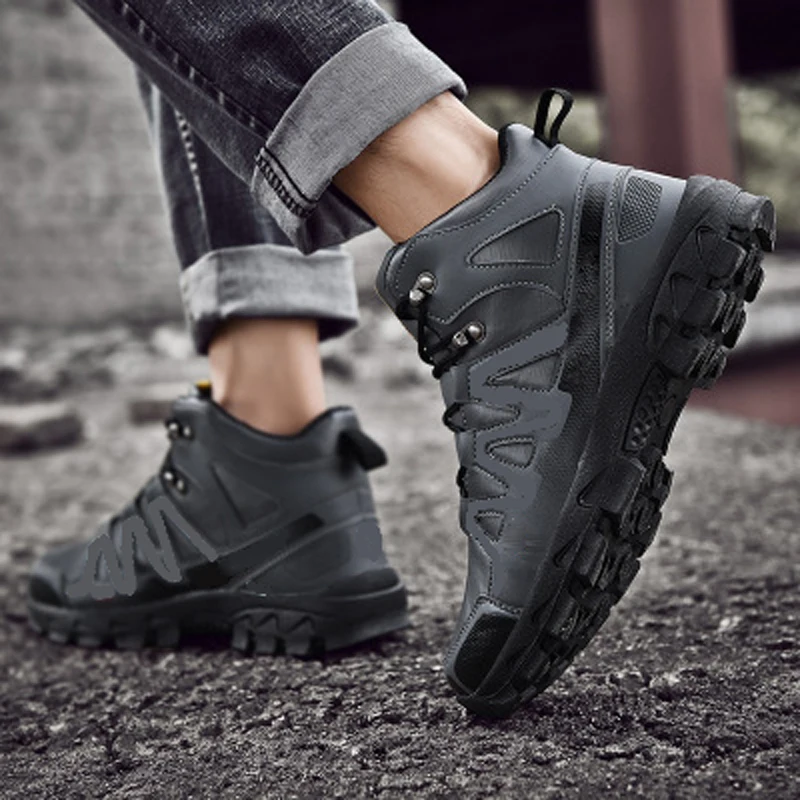 Men Breathable hiking shoes Outdoor Mountaineer Climbing Sneakers Non-slip Comfortable Camping shoes for Men Tactical Shoes Men