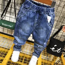 Новинка года; сезон осень; стильная детская одежда в Корейском стиле; джинсовые брюки для мальчиков; детские брюки; универсальная модная детская одежда; сезон весна-осень