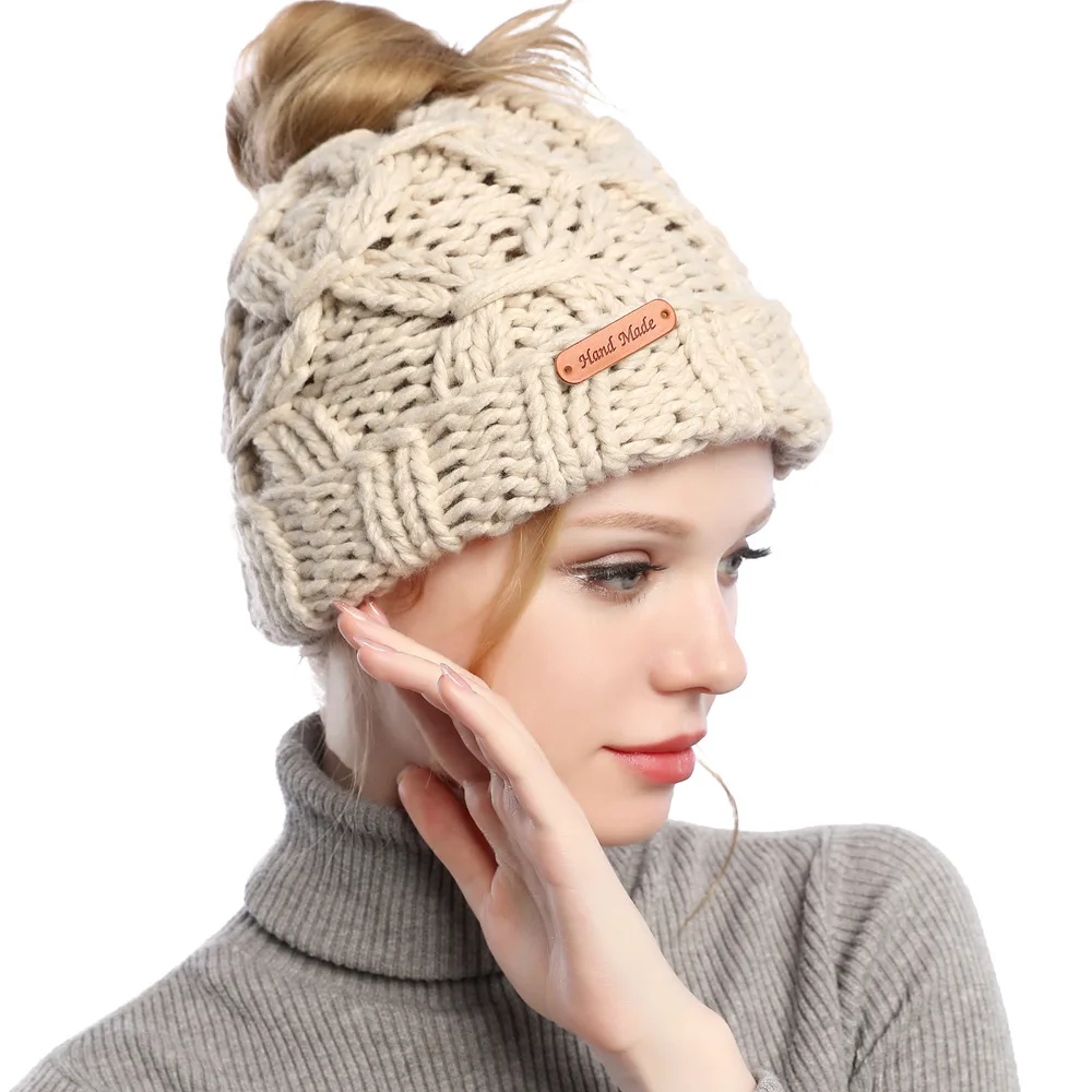 

2019 New Ponytail Beanie Hat Women Messy Bun Knit Beanie Hat Autumn Winter Skullies Beanies Caps Female Knit Warm Hat