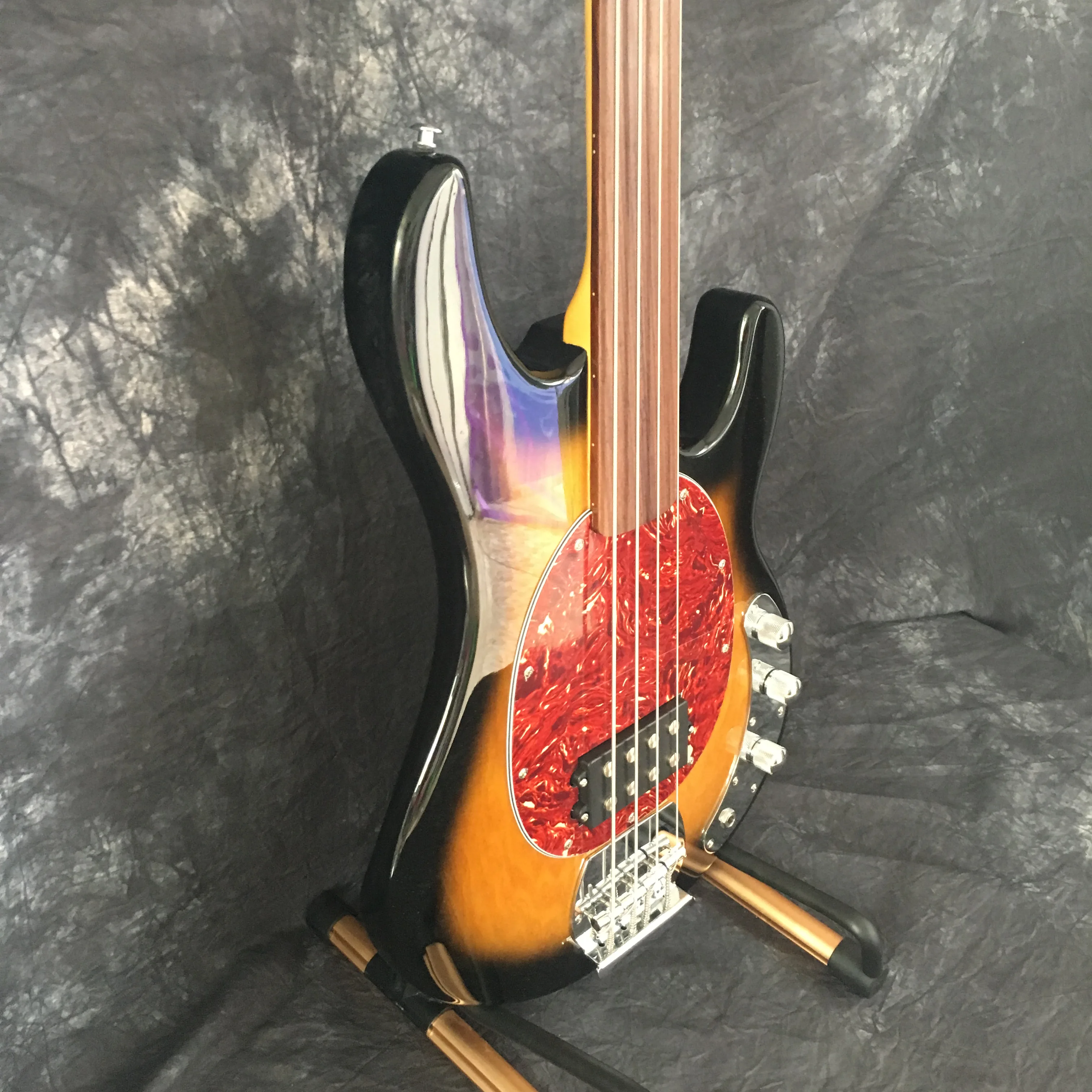 Новое поступление Китай fretless 4 струны для электрической Басс гитары в винтажном Sunburst для продажи