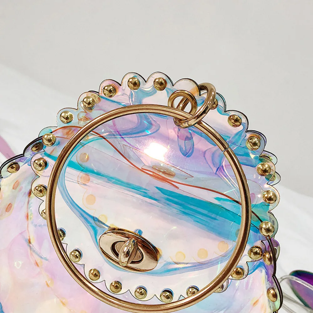 17 - LMM90618665_0418371921611920153