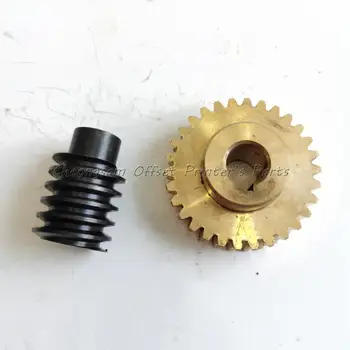 

Free Shipping Roland 300 Water Roller Motor Worm Gear For Manroland Machine Spare Parts