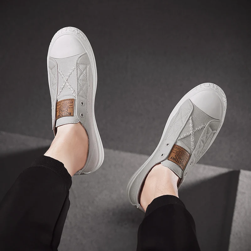 

New Rubber Bottom Trend Men Casual Shoes Slip-on Leather Fashion Young Sneakers For Mens Comfortable Men Shoe S2676-2700