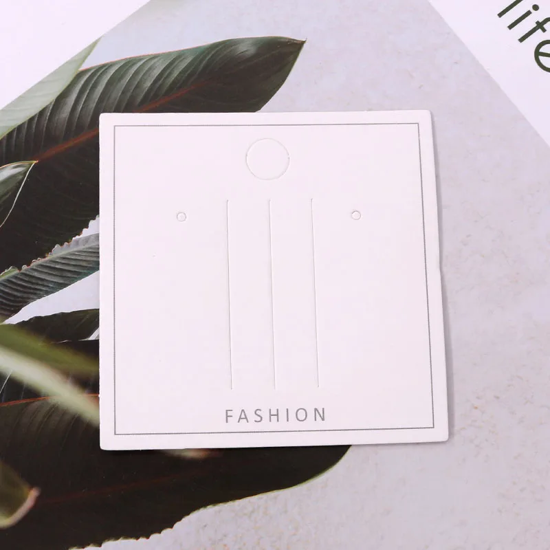 

Бесплатная доставка 100 шт./лот Модные украшения посылка карты 8x8 см простая белая Бумага заколка для волос, заколка ювелирных украшений Hand-Made Дисплей ценники