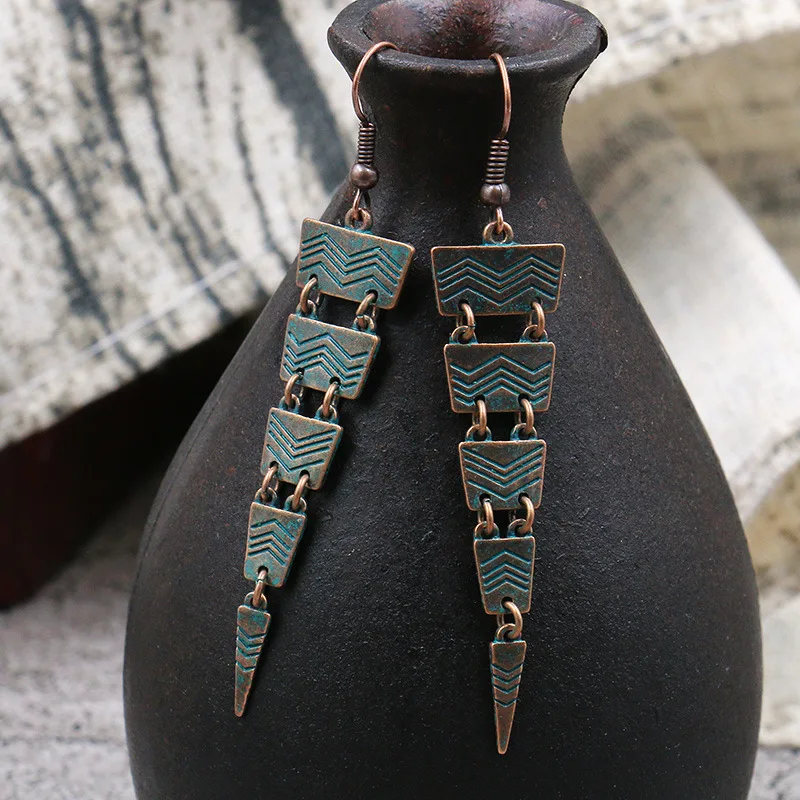 Модные серьги в стиле ретро для женщин и девочек, Винтажные серьги в стиле бохо, этнические антикварные медные серьги, Висячие ювелирные изделия, 1E1182