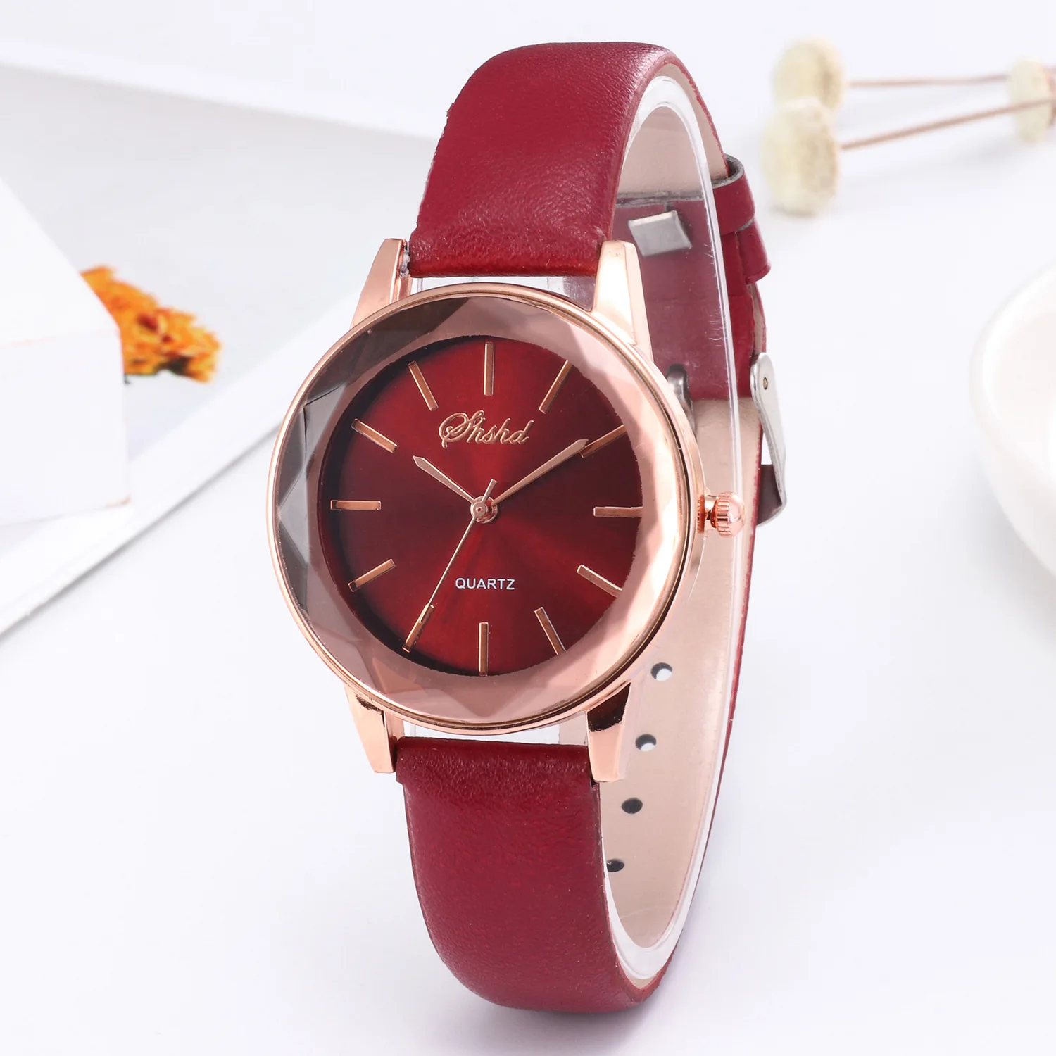 

New Style Rhombus Watch Women's Fashion Simple Quartz Watch Couples Drop-shaped Diamond Belt Watch Wholesale