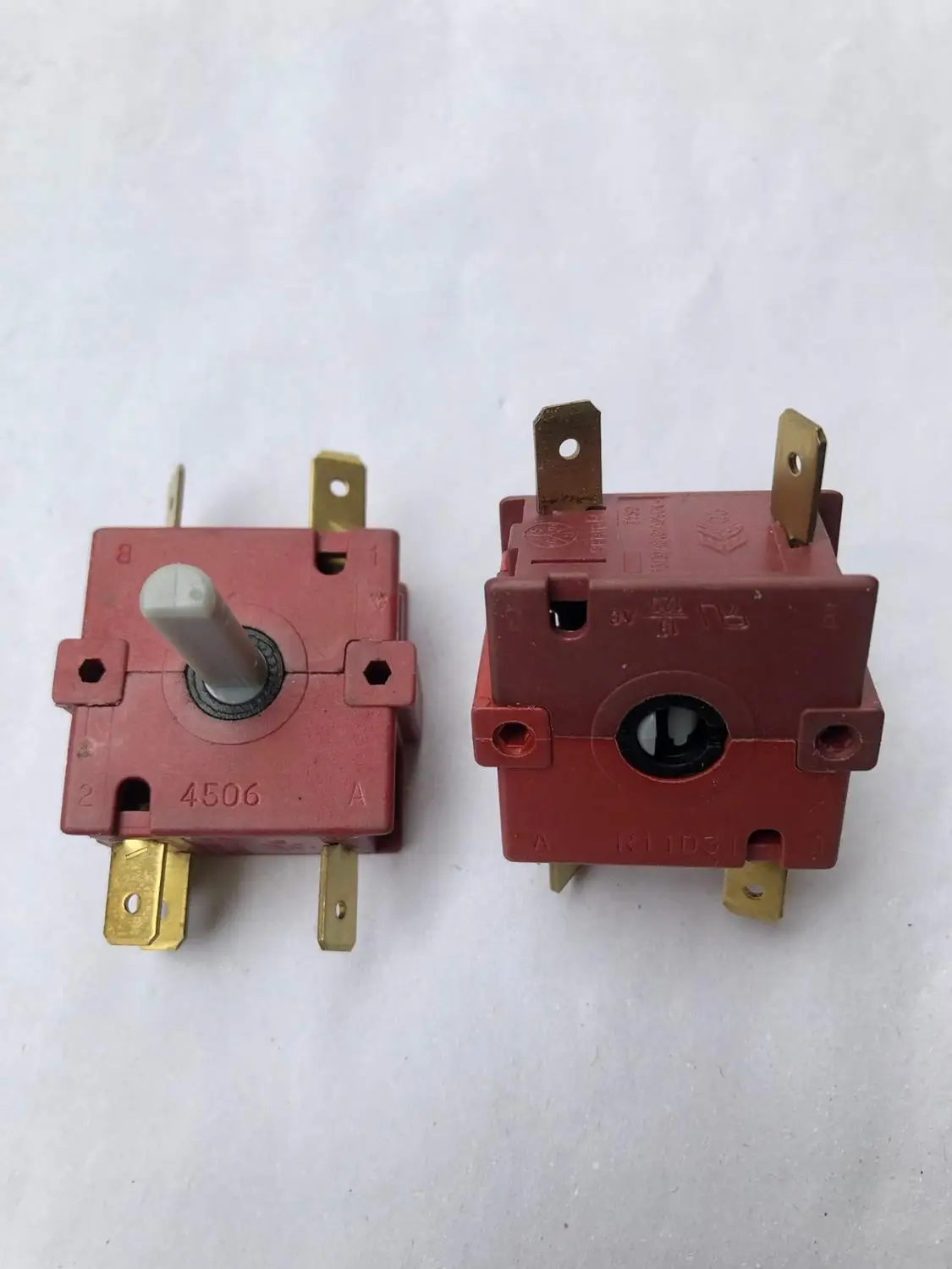 Original new 100 US import T150 13(3)A6(6)A250V selector switch cycle