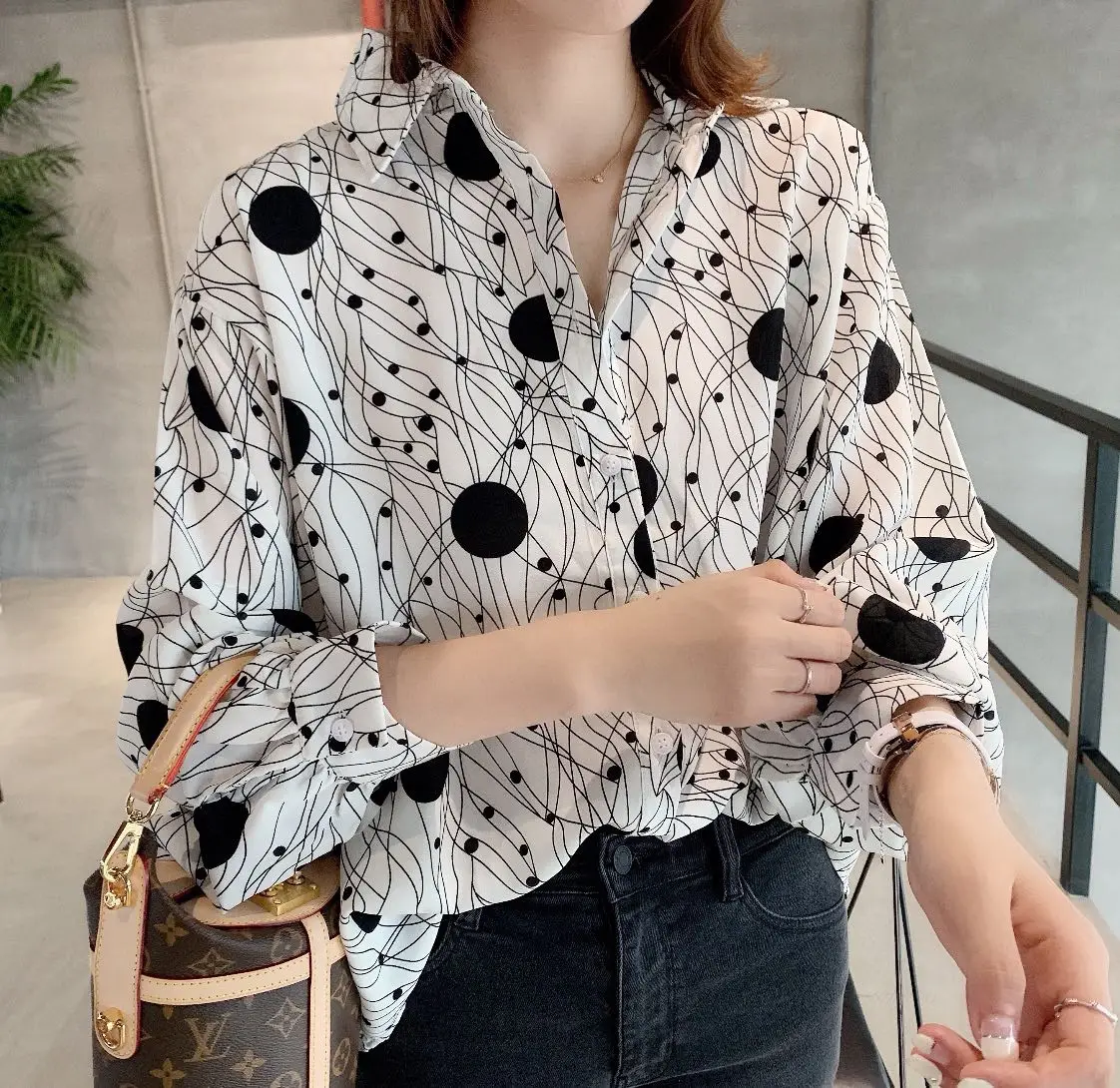 

Retro Elegant Temperament Print Dot Shirt Woman, Spring and Autumn 2020 New Loose Thin Long Sleeve Chiffon Top