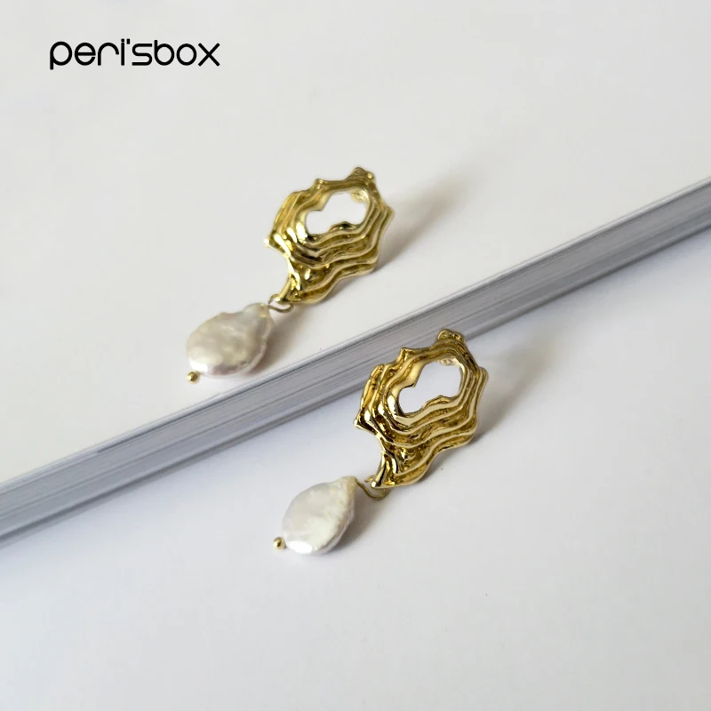 

Peri'sBox Gold Shell Freshwater Pearl Drop Earrings Hollow Out Wave Baroque White Pearl Drop Earrings Irregular Women Earrings