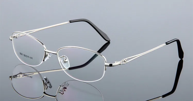 Women Optical Titanium Alloy Eyeglasses Frame for Men Eyewear Flexible Temples Legs IP Electroplating Alloy Spectacles - Цвет оправы: Sliver