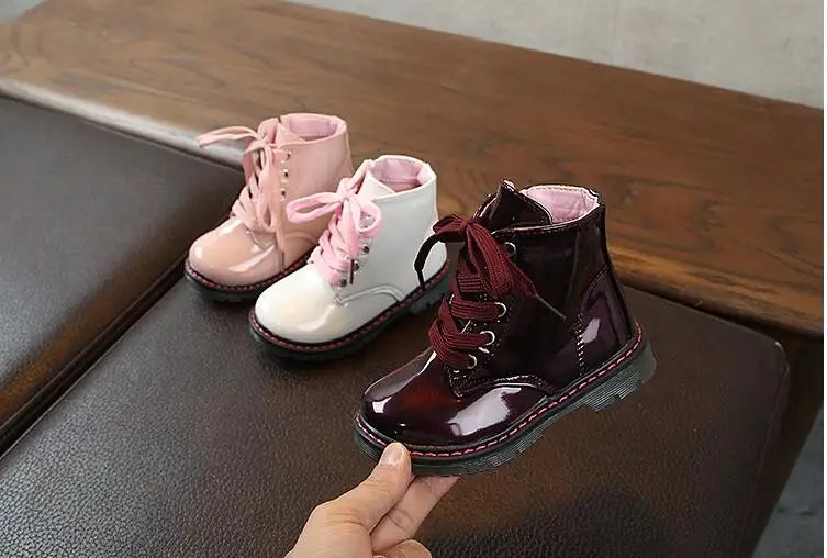 Новые кожаные ботинки для девочек; обувь для мальчиков; сезон весна-осень; детские ботинки из искусственной кожи; модные ботинки для малышей; теплые зимние ботинки