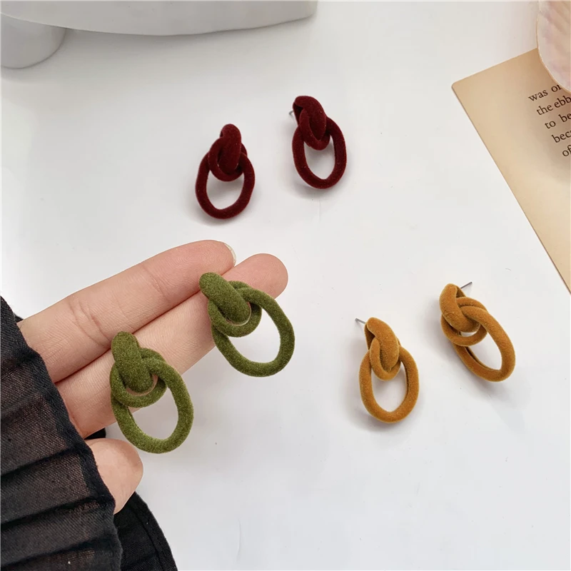 New winter plush velvet circle C shape earrings Vintage joker temperament female stud earrings for women Fine jewelry