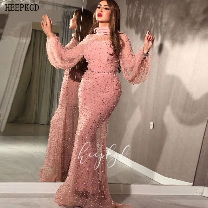 

Dusty Pink Luxury Evening Dress Dubai Long Sleeves Whole Pearls Mermaid Prom Gowns 2020 Customize Robe De Soiree Abendkleider