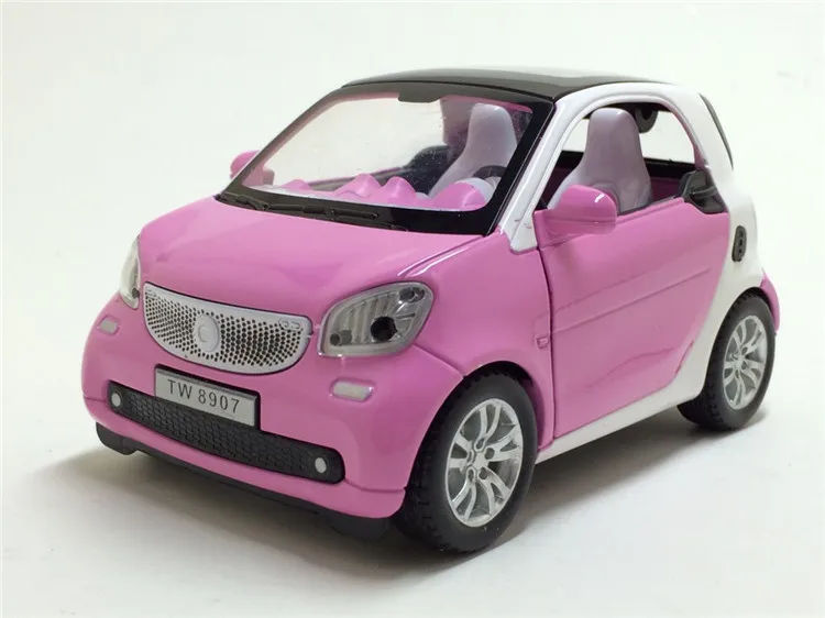 1:32 Масштаб Smart Fortwo литая под давлением металлическая модель автомобиля игрушка автомобиль со звуком светильник Коллекция - Цвет: Pink