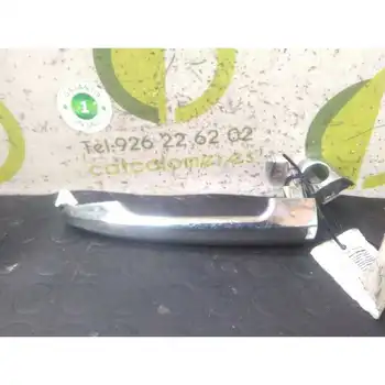 

4528988 handle Outer Front Left Kia Carens 2.0 Crdi Former Minivan