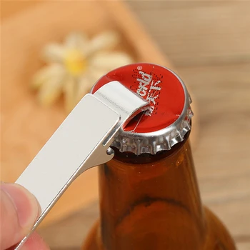

Portable Silver Alloy Bottle Opener Key Chain Creative Bar Bottle Opener Wedding Party Gift