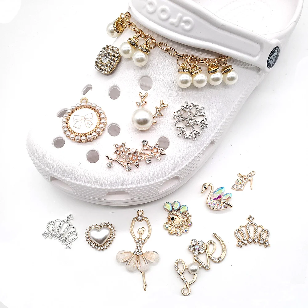 Metal 1pcs Diamond Crown Shoe Charms DIY Jewelry Snow Accessories Fit Women’s Sandals Decorations Buckle Girls Adult Party Gifts