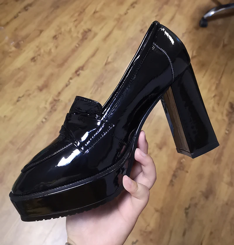 Обувь; роскошные черные туфли-лодочки на очень высоком массивном каблуке; классические женские туфли из лакированной кожи на платформе с квадратным носком; цвет винный, красный - Цвет: Черный