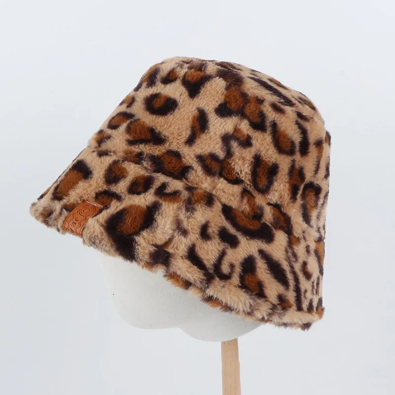 Корейская осенне-зимняя винтажная леопардовая плюшевая Панама, японская милая и милая Рыбацкая шапка, теплая мягкая шапка для бассейна 55-58 см - Цвет: Leopard print