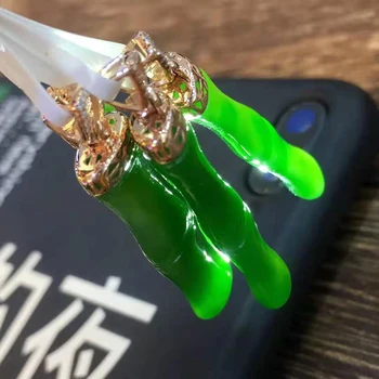 

Natural Hotan jade Jasper 18 K gold with diamond inlaid with old material jade pendant and bamboo section Pendant