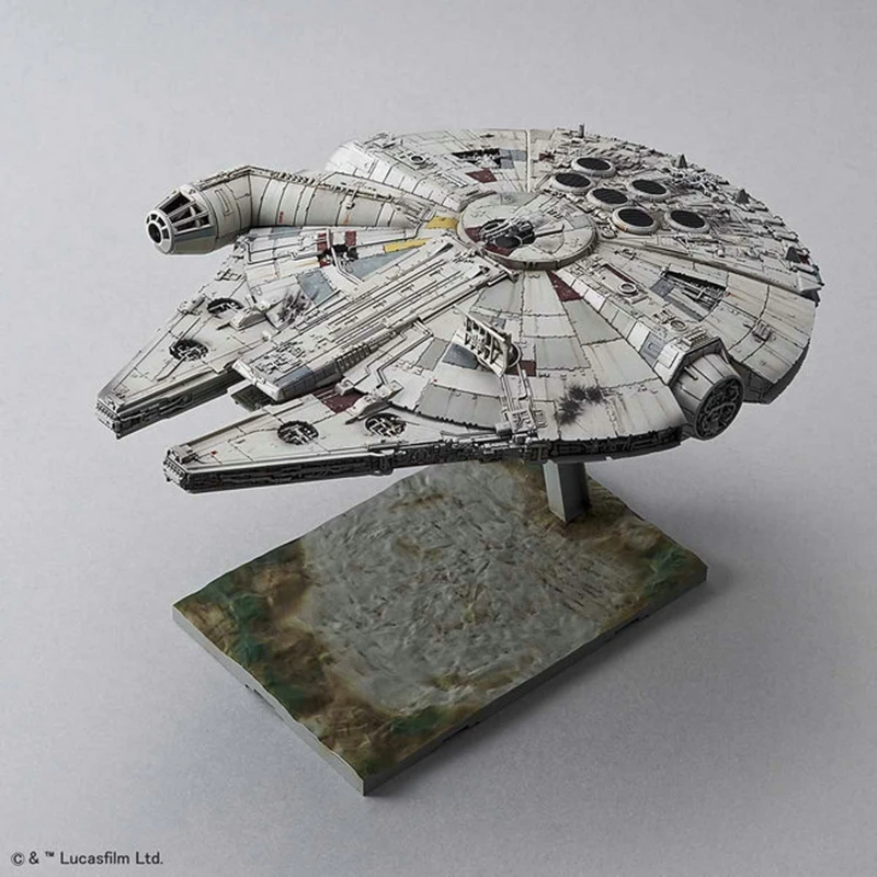

Original BANDAI 1/144 Scale Star Wars Vehicle Millenuime Falcon The last timePVC Character Model Child Doll Toy