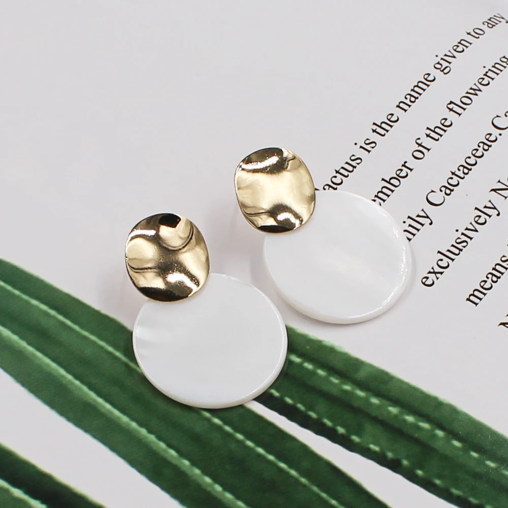 Trendy Earrings Seashell-Alloy Golden-Pendant Pearl White Natural Korea Round Fashion