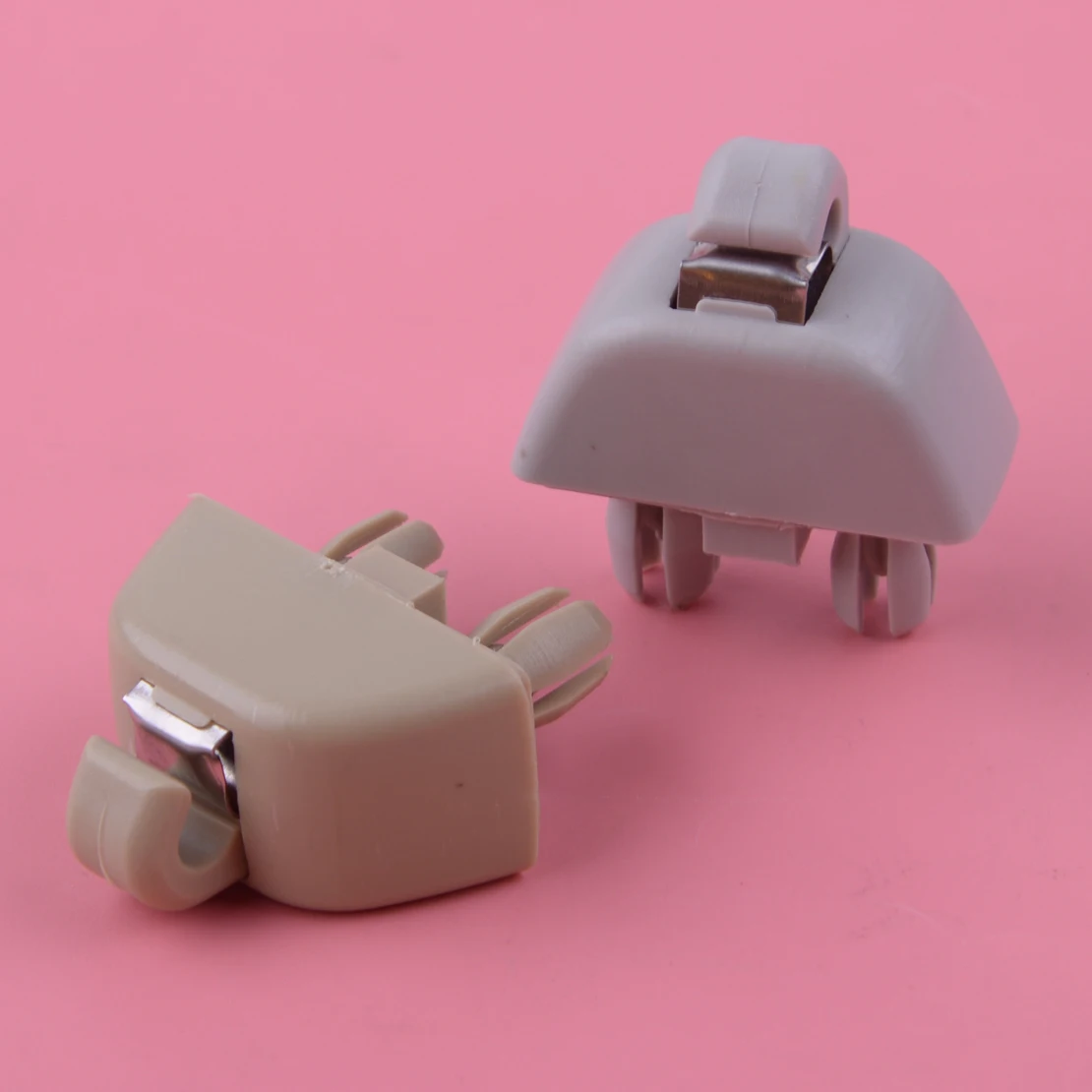 

DWCX 2PCS Inner Car Sun Visor Hook Clip 6R0 857 561 Y20 Fit for VW Volkswagen Passat Polo Up Skoda Rapid 2012 2013 2014 2015