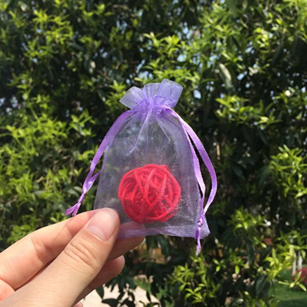 305668_no-logo_305668-1-07-g