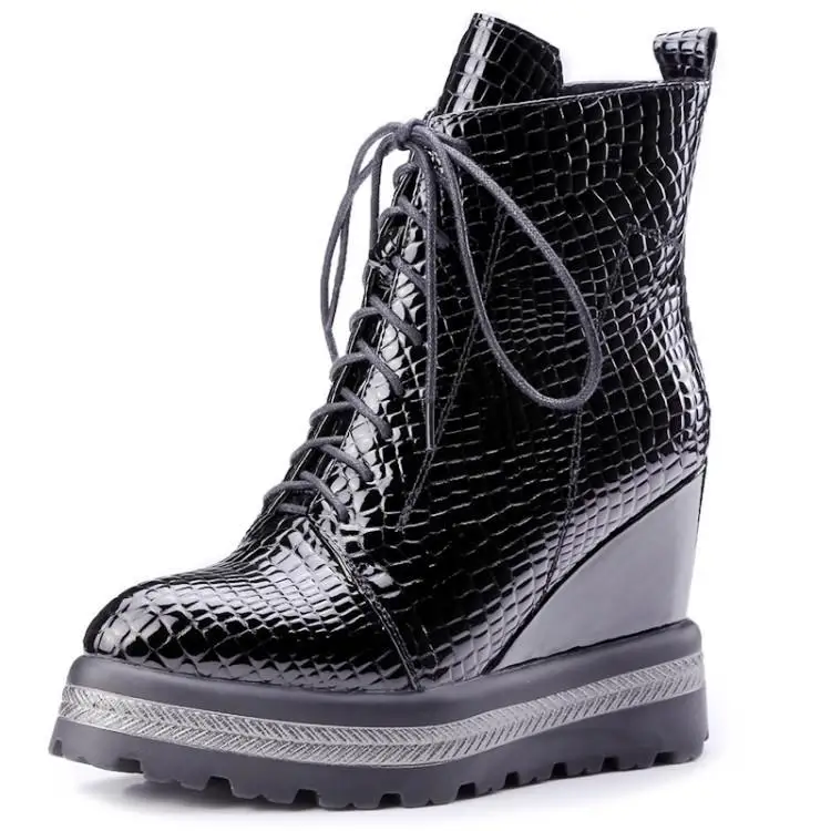 

Slope heel tie short boot side zipper muffin leather shoes embossed high upper shoes mixed material 9.5cm