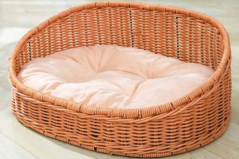 Red-brown-cushion