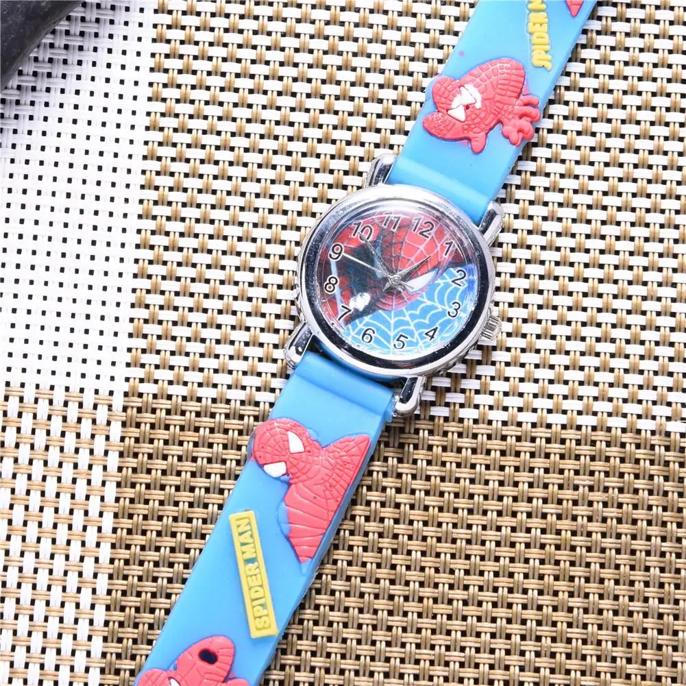 Часы Человек-паук Спортивные кварцевые наручные часы ремешок Человек-паук группа Дети часы группа для детей мальчиков и девочек аксессуары - Цвет: Blue