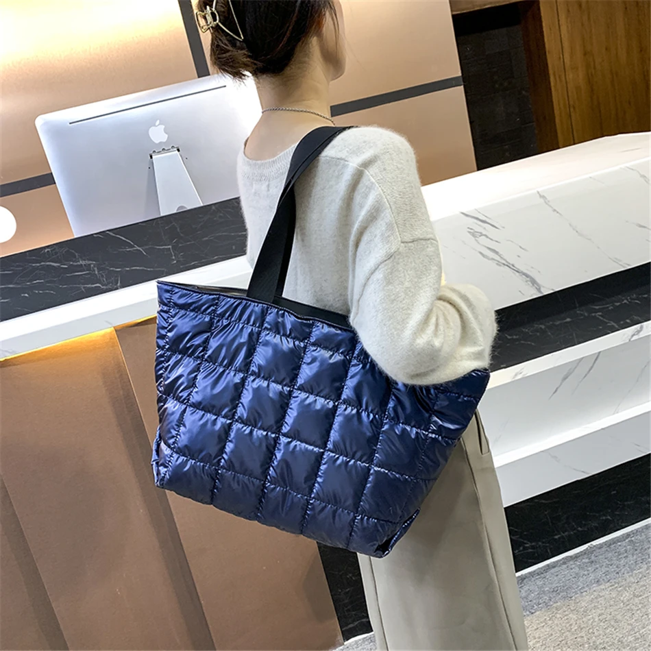 Рисунок 2 - Вместительная женская сумка