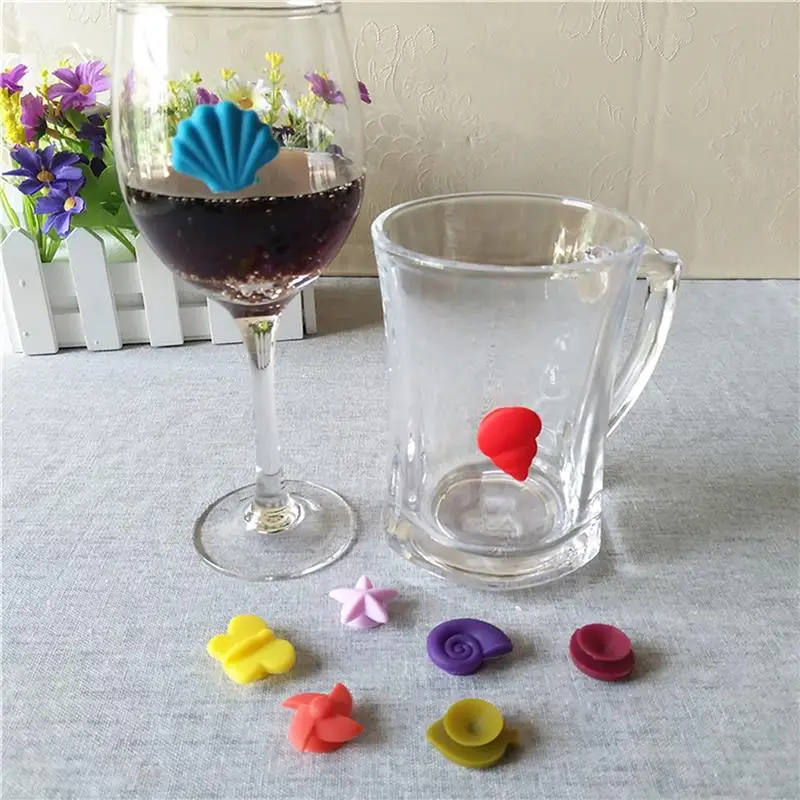 8pcs/set Mini Cute Wine Glass Charms Silicone Assorted Types Wine Glass Marker Tag Bar Accessories