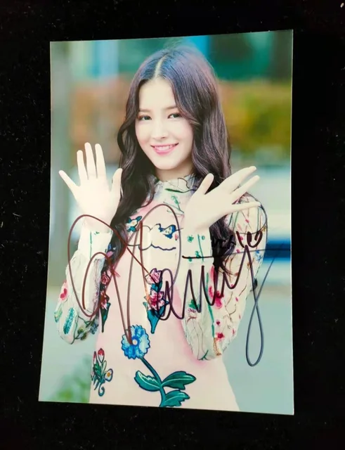 MOMOLAND HMV当選品 直筆サイン バンダナ