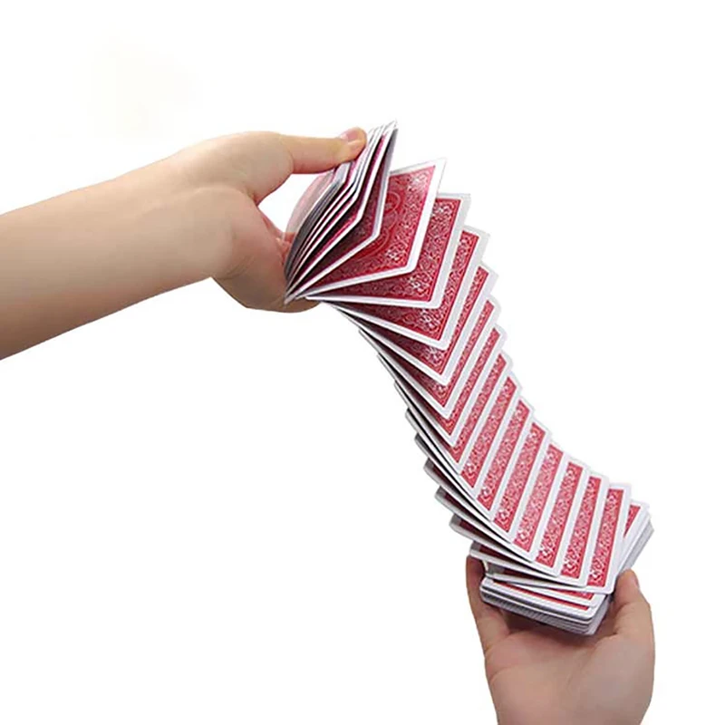 

1 set of magic playing cards (connected by invisible lines) prank props inserted Kobo po poker acrobatic waterfall props FT008