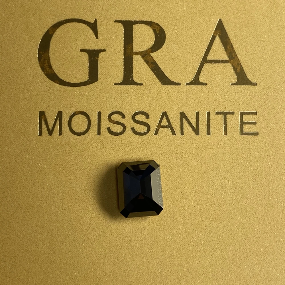 Moisangna 9x7mm 3 Carat Synthetic Moissnaite Diamond Black Color GRA Emerald Cut Gemstone for Fashion Jewelry Making