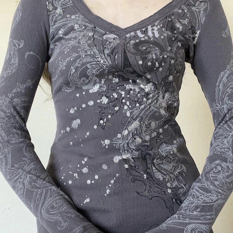 PROD 1005003246183113 Women’s Spring Autumn Casual Long Sleeve Vintage
T-shirt Fashion Graffiti Printing V-neck Ribbed Pullover Tops