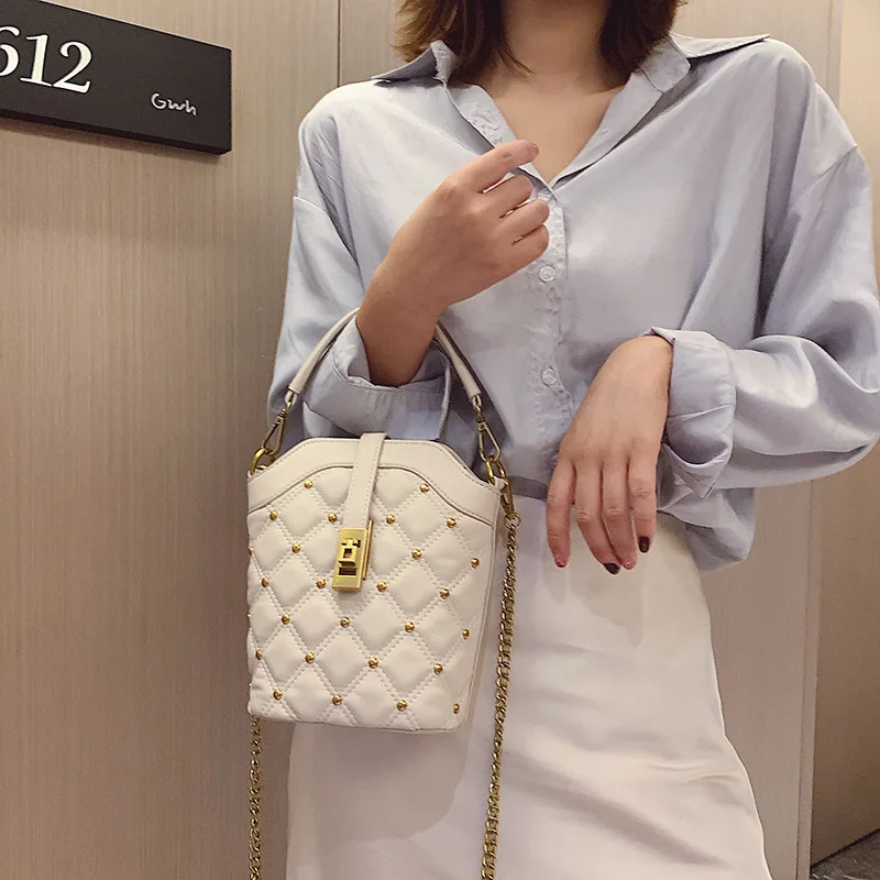 

Textured Western Style Bucket Bag Women's 2019 New Style Versatile Hand Small Shoulder Bag Korean-style Rivet Crossbody Bag