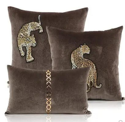 

Simple and modern living room bedroom pillow cushion cover waist pillowcase leopard embroidery brown gold velvet pillowcase