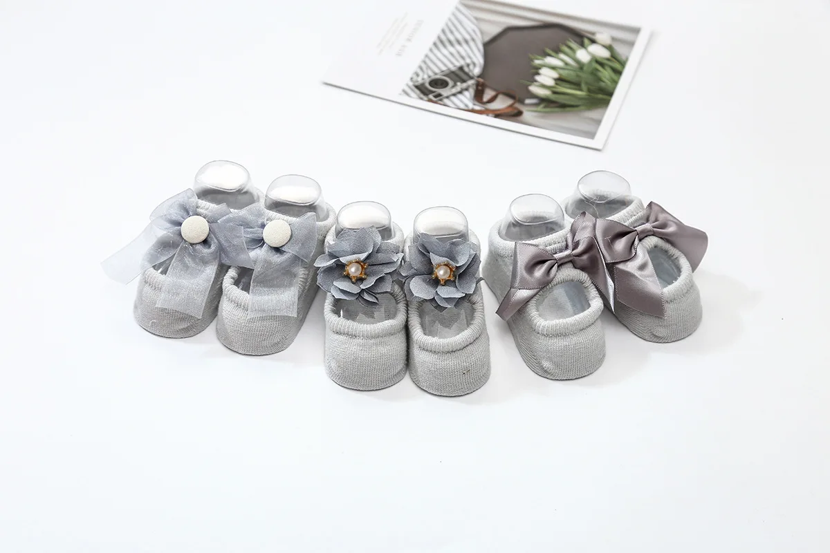 1 pair grey MAYA STEPAN/1 пара хлопковых весенних носков для новорожденных девочек кружевные Нескользящие мужские носки с цветочным бантом Подарочные вещи для детей - Цвет: 1 pair grey