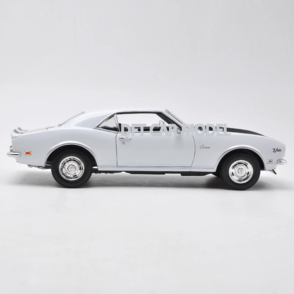 1:18 Игрушечная машина из сплава модель Z28 детских игрушечных автомобилей авторизованный подарок для детей