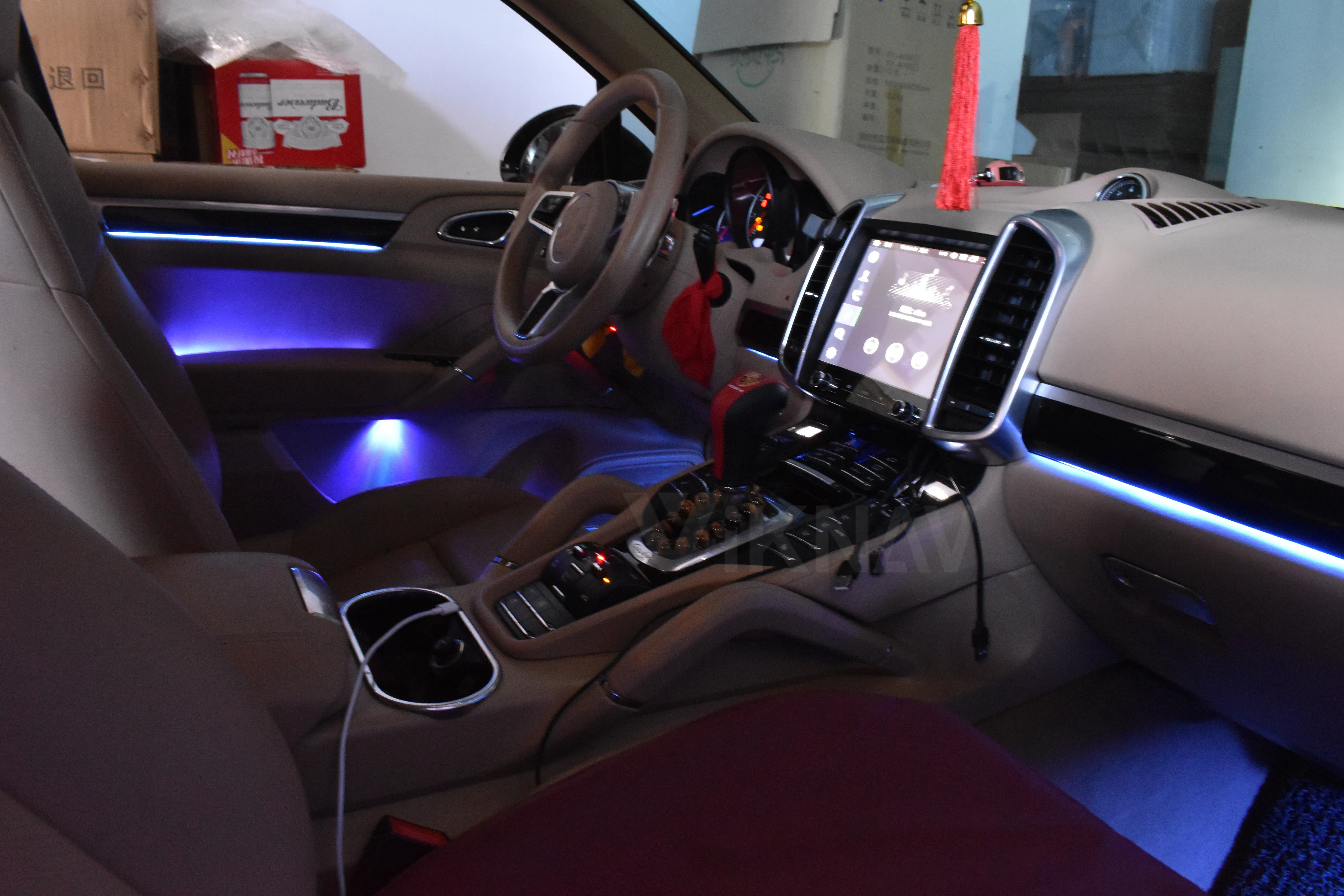 

Speaker cover for Porsche Cayenne 2010-2016 64 color LED light central audio ambient light dashboard audio cover