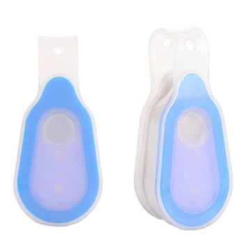 

2Pcs LED Flashlight Clip on To Clothing LED netic Lights Running Button Silicone Clip Lamp for Hiking Running