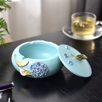 

European creative personality fashion living room with lid large ashtray home luxury office decoration YHJ031112