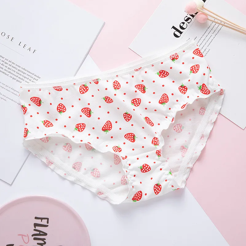 

1Pc Japanese Style Cute Low Waist Girl Panties Milk Silk Strawberry Print Ruffle Low Waist Women Underwear Sweety Lovely Breifs