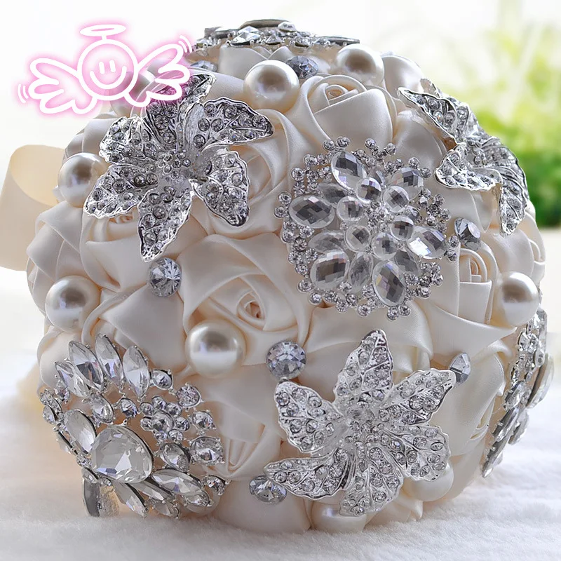 ln Stock Gorgeous Beaded Crystal Wedding Bouquet Ivory Rose Bridesmaid Flowers Artificial Sapphire Pearl Bridal Bouquets